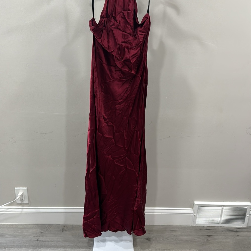 House of Harlow 1960 x REVOLVE Astra Gown in Burgundy - Picture 6 of 15